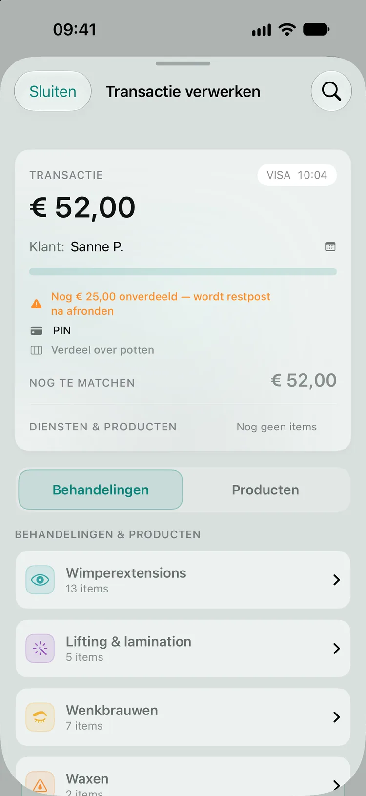 De sheet Transactie verwerken voor een pinbetaling van € 52,00 van Sanne P. om 10:04: nog te matchen € 52,00, met daaronder de groepen Wimperextensions, Lifting & lamination, Wenkbrauwen en Waxen.
